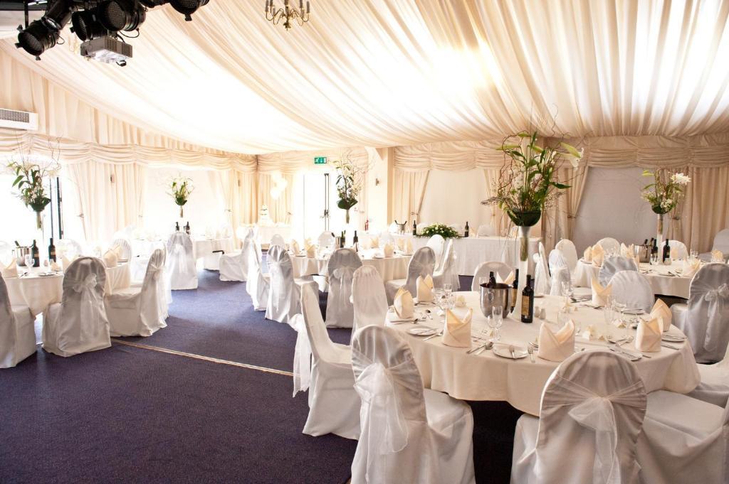 Calderfields Golf & Country Club Hotel Walsall Exterior foto